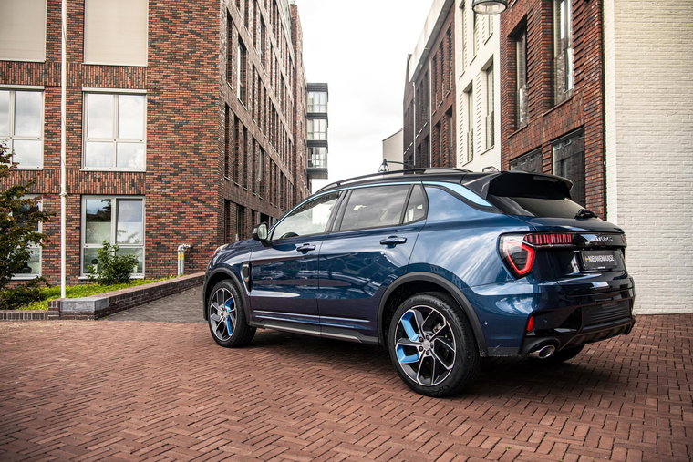 Vehicle Image 8
