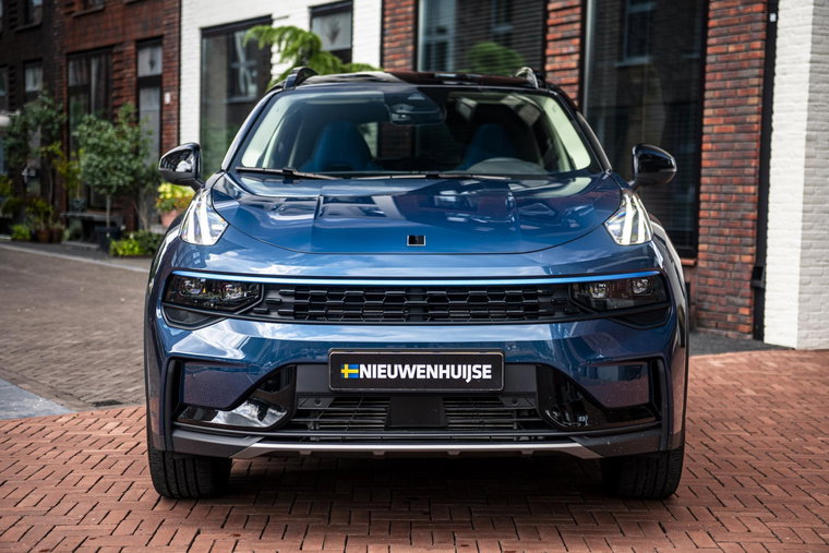 Vehicle Image 9