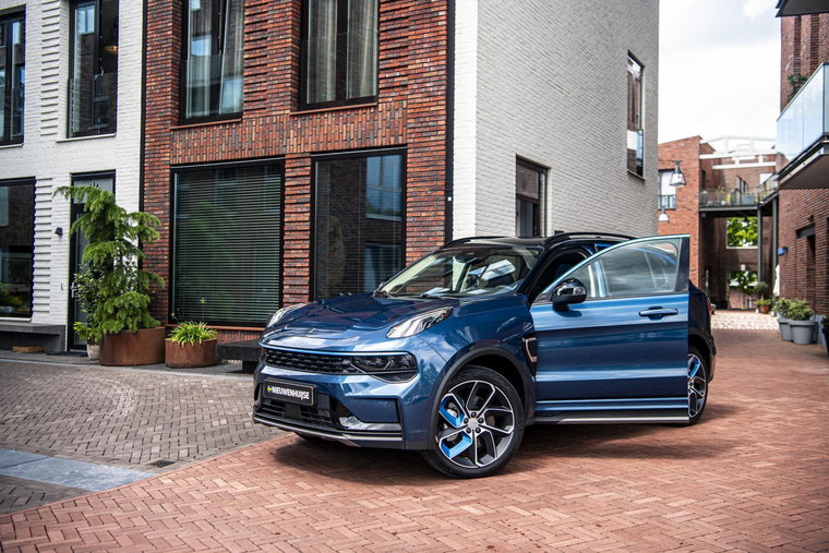 Vehicle Image 10