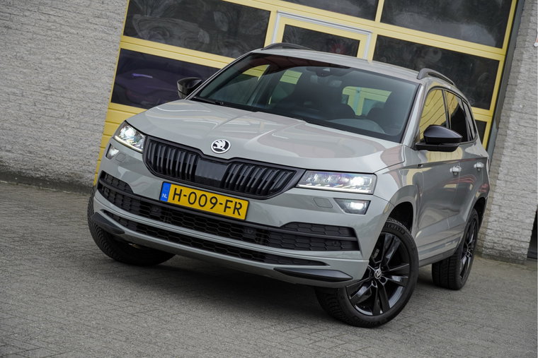Vehicle Image 6