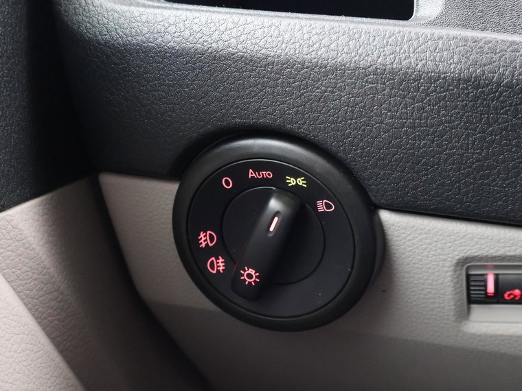 Vehicle Image 33