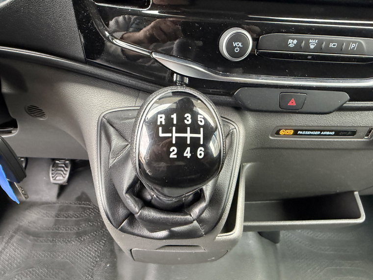 Vehicle Image 35