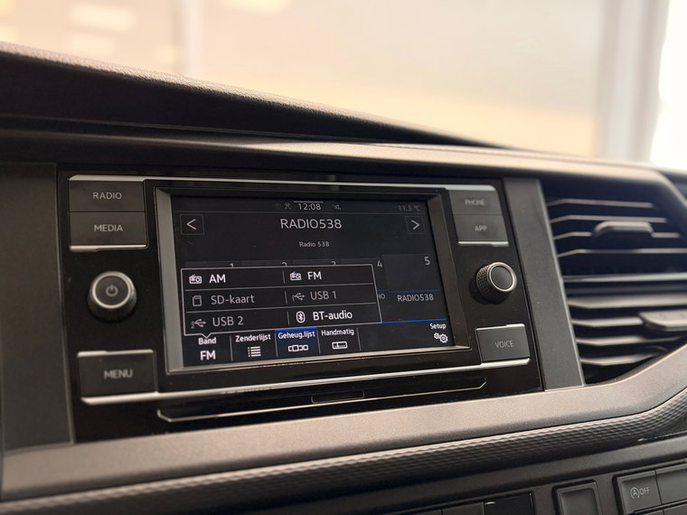 Vehicle Image 37