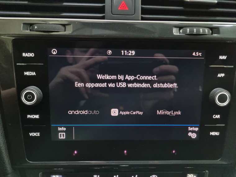 Vehicle Image 32