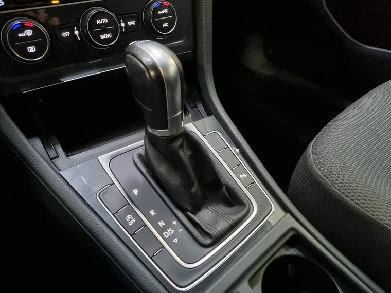 Vehicle Image 38