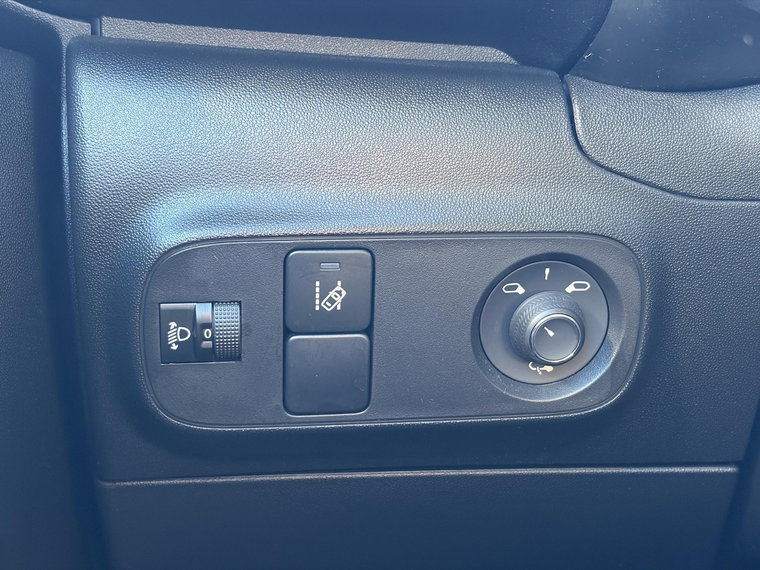 Vehicle Image 26