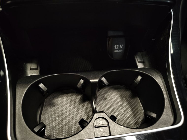 Vehicle Image 24