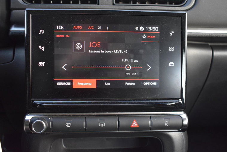 Vehicle Image 19