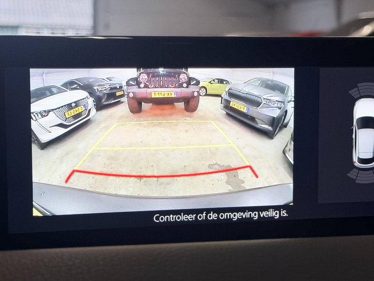 Vehicle Image 30
