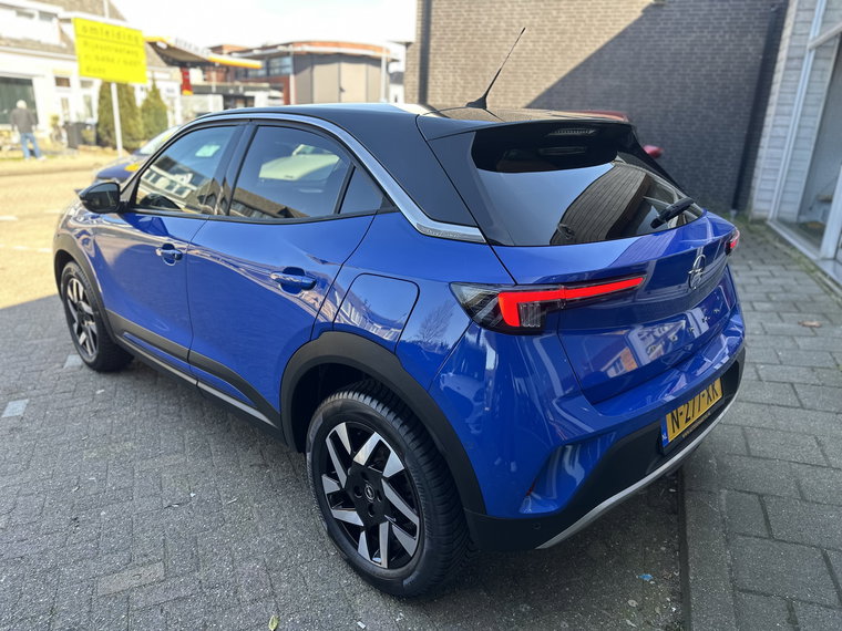 Vehicle Image 35