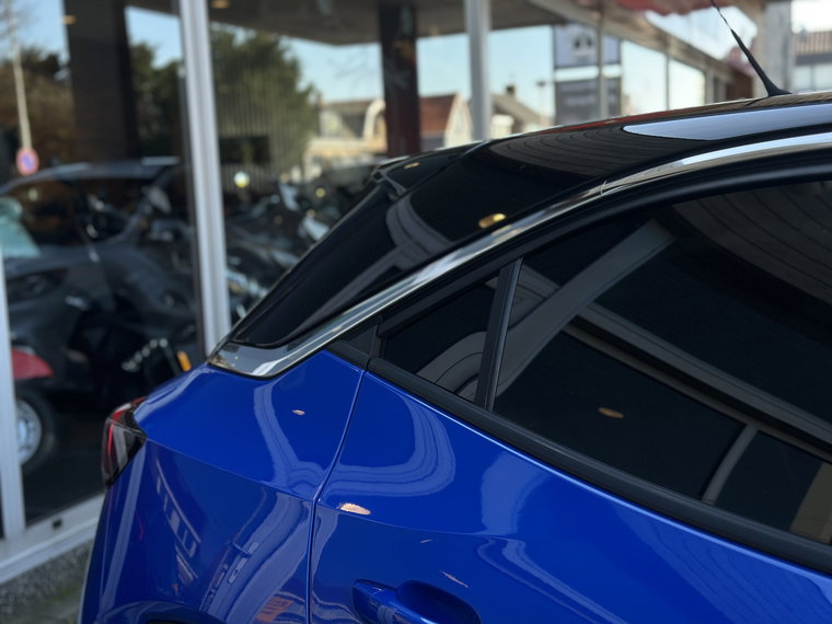 Vehicle Image 38