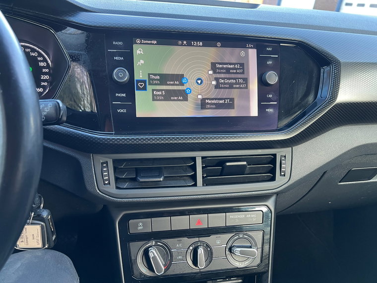 Vehicle Image 17