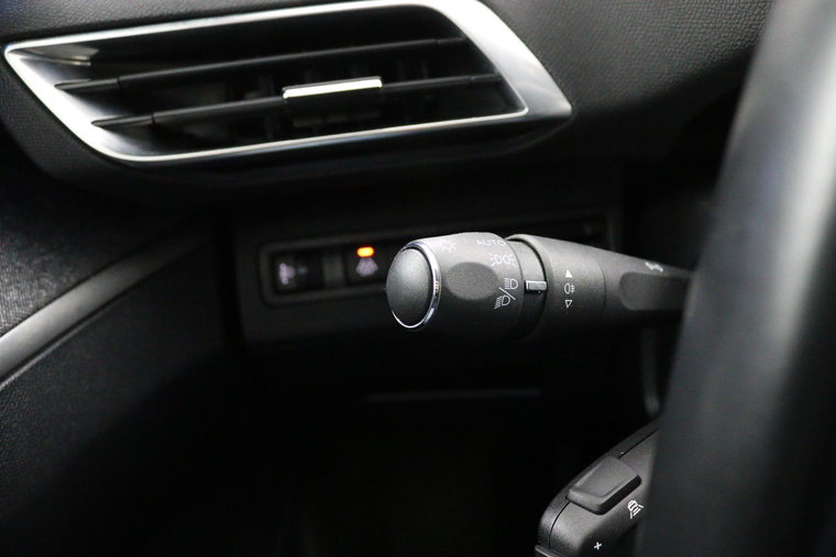 Vehicle Image 45