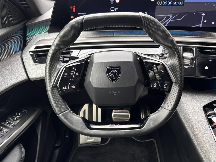 Vehicle Image 23