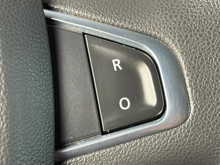 Vehicle Image 27