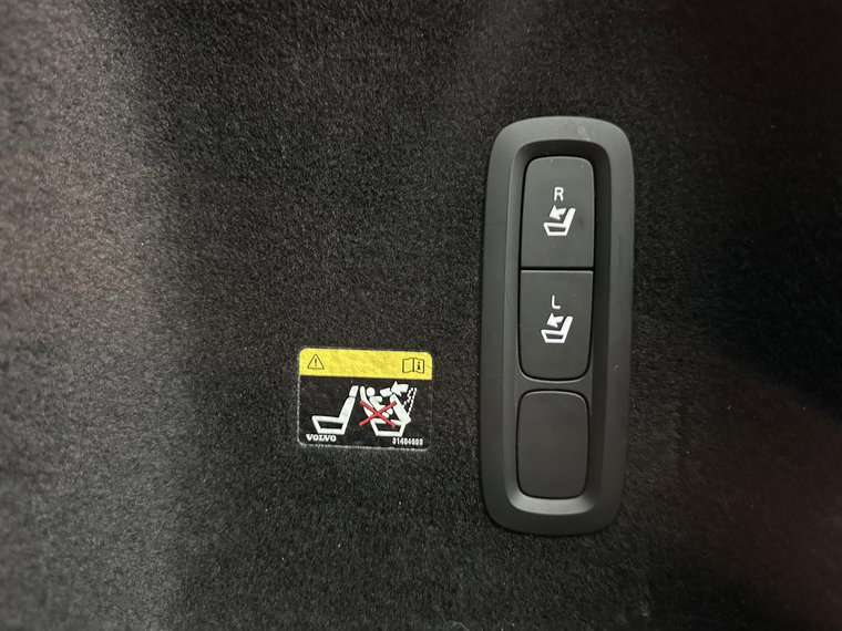 Vehicle Image 45