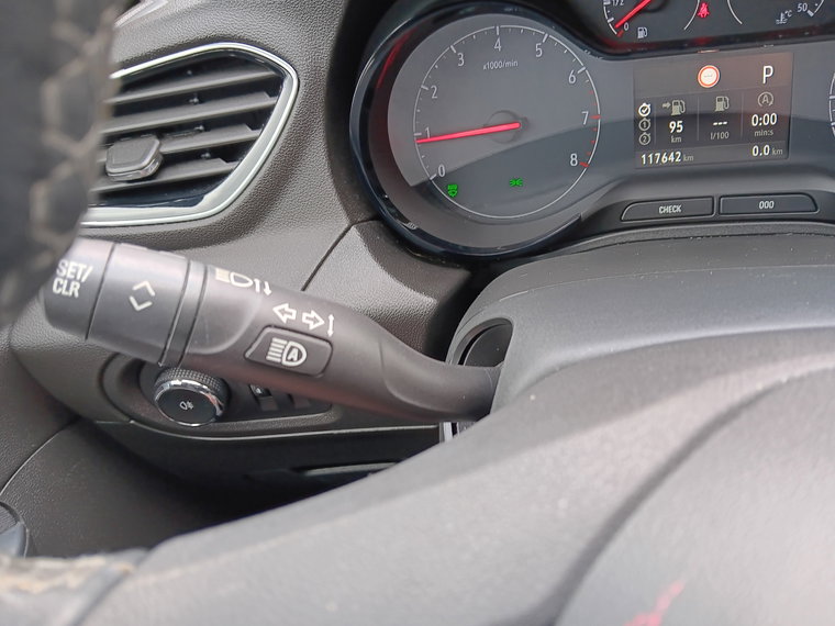 Vehicle Image 23