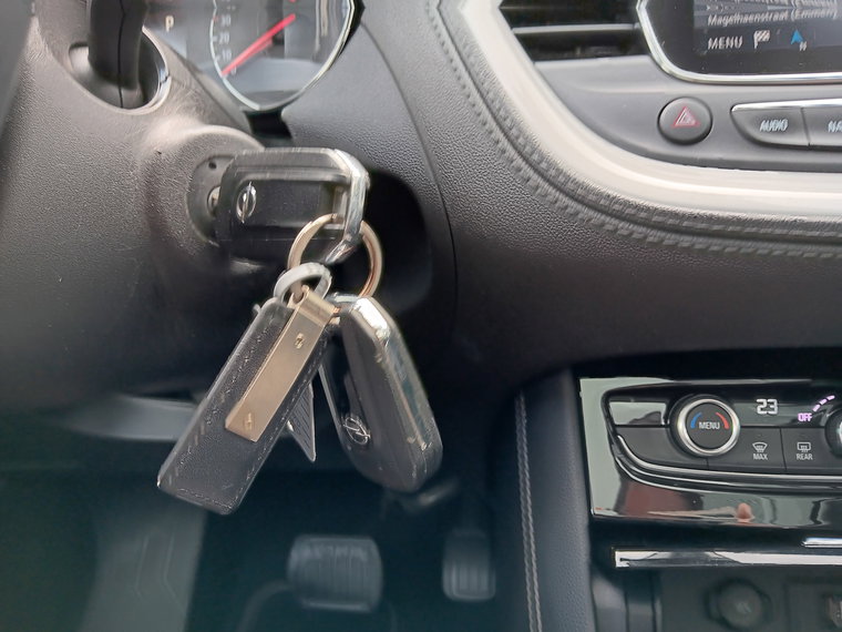 Vehicle Image 26