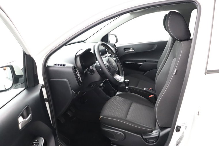 Vehicle Image 18