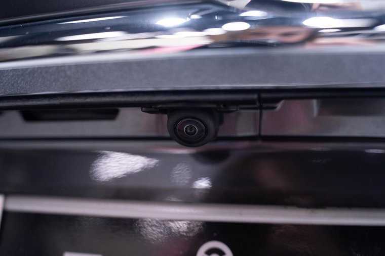 Vehicle Image 19
