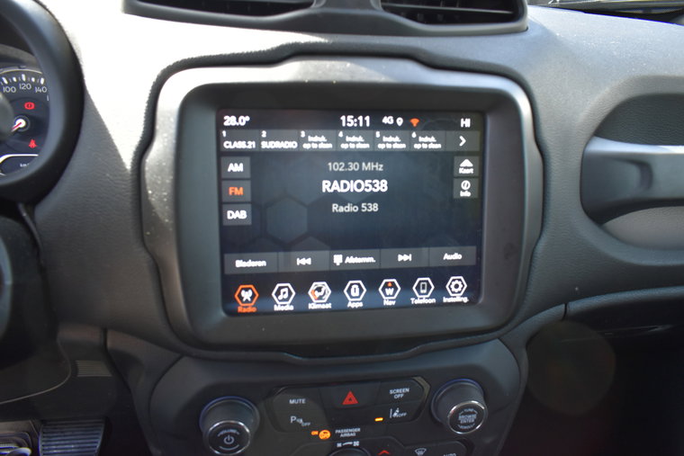 Vehicle Image 18
