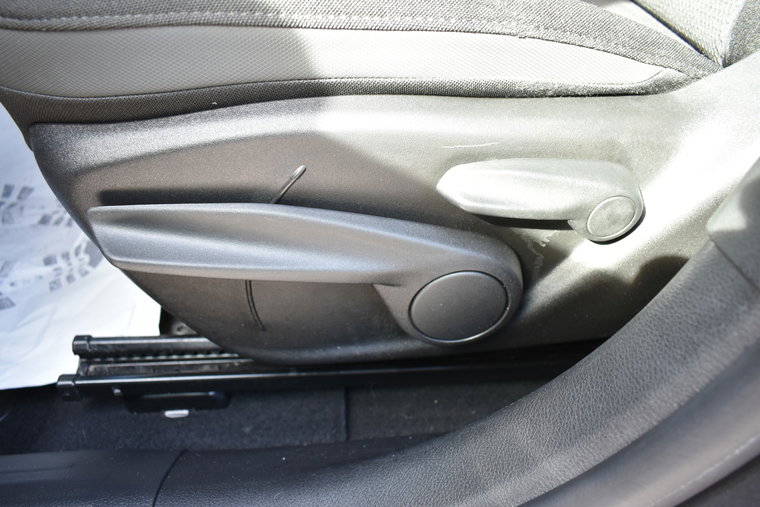 Vehicle Image 33