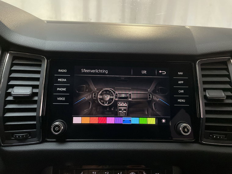 Vehicle Image 19