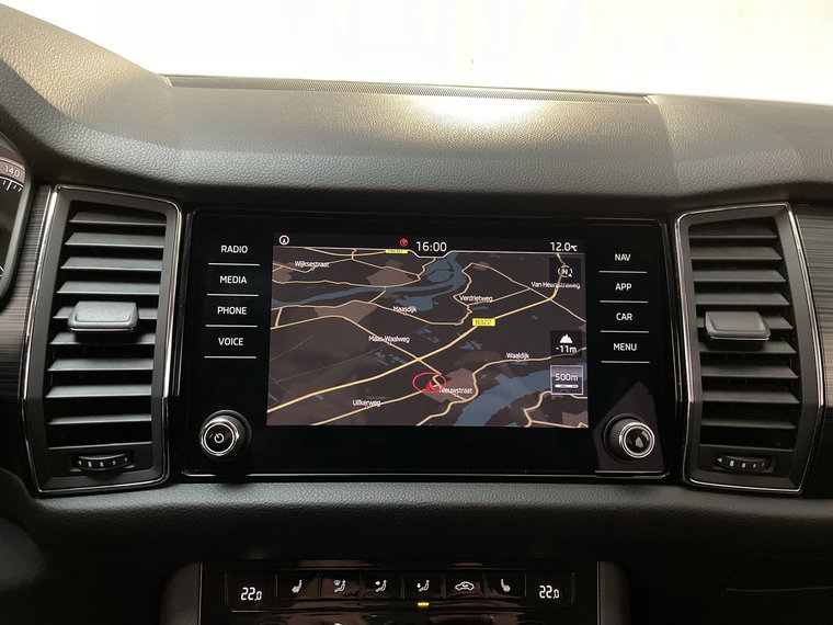 Vehicle Image 21