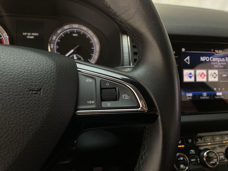 Vehicle Image 24