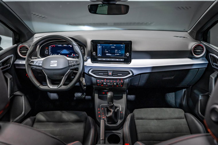 Vehicle Image 11
