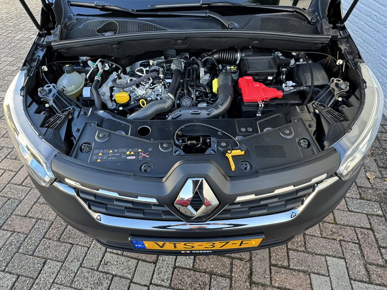 Vehicle Image 38