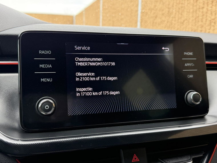 Vehicle Image 21