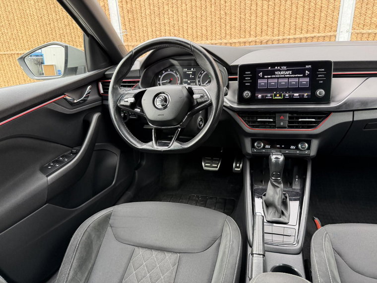 Vehicle Image 30