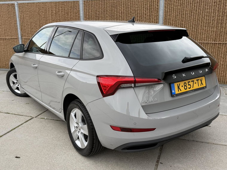 Vehicle Image 33