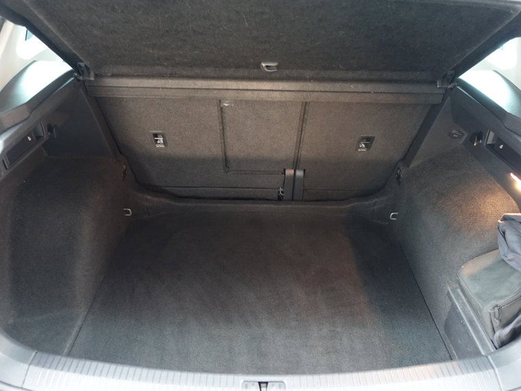 Vehicle Image 40