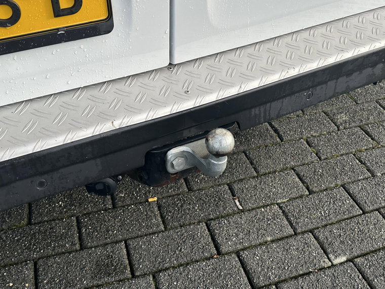 Vehicle Image 27