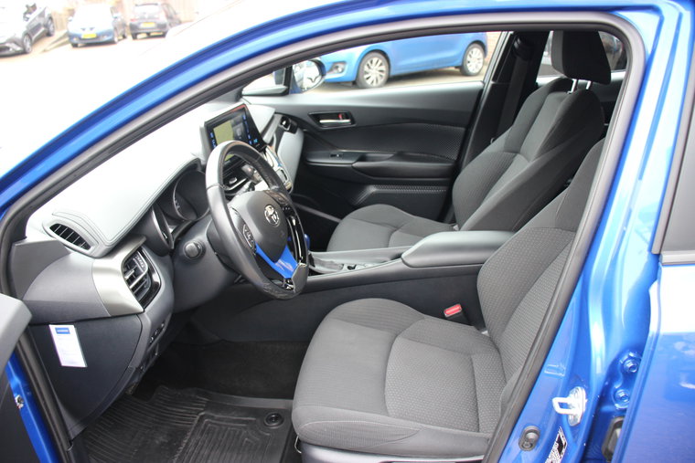 Vehicle Image 19
