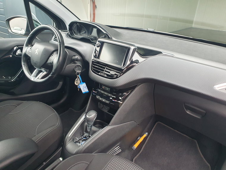 Vehicle Image 48