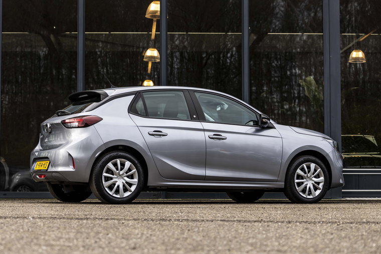Vehicle Image 5