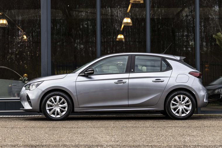 Vehicle Image 8