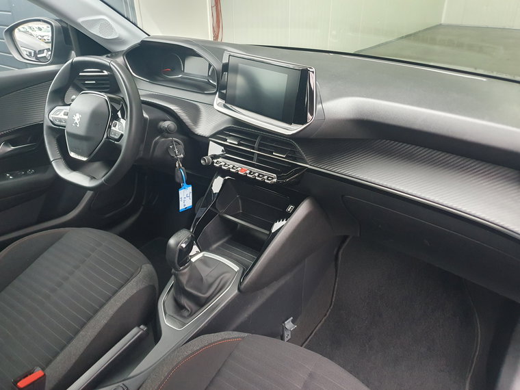 Vehicle Image 42