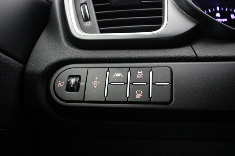 Vehicle Image 29