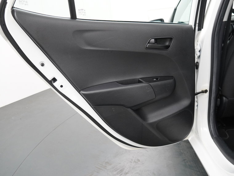 Vehicle Image 37