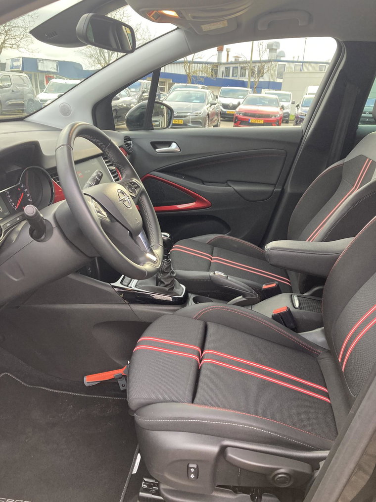 Vehicle Image 40