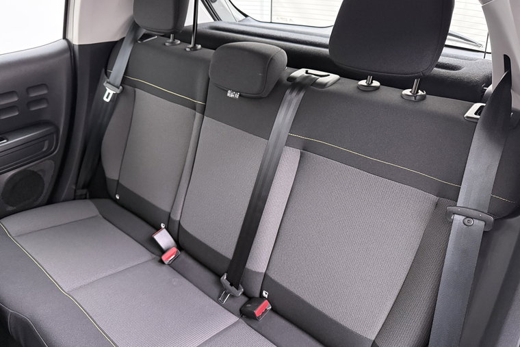 Vehicle Image 12
