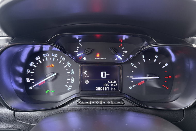 Vehicle Image 22