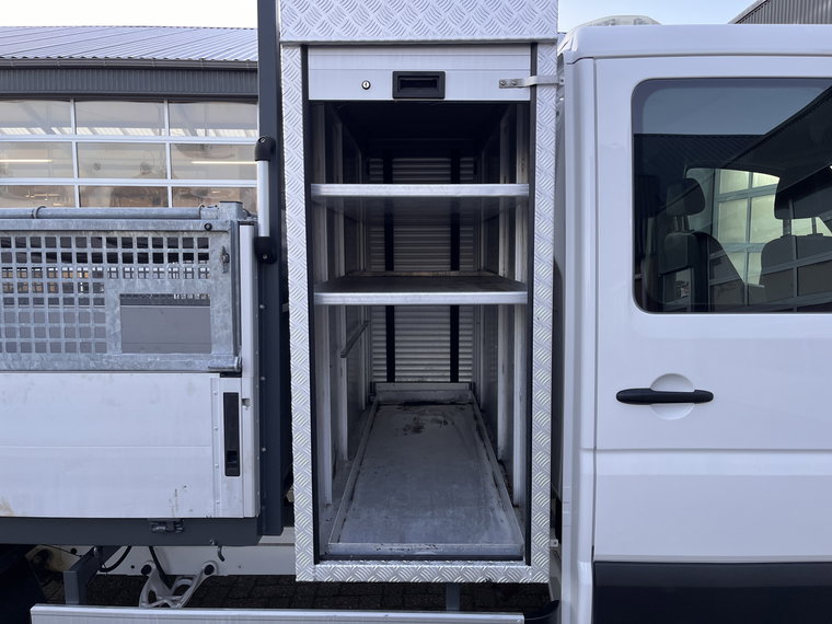 Vehicle Image 32