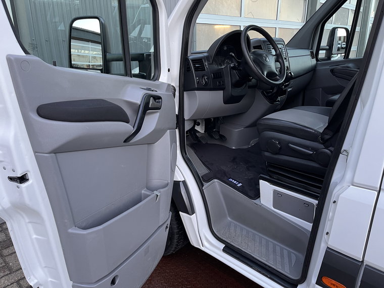 Vehicle Image 33