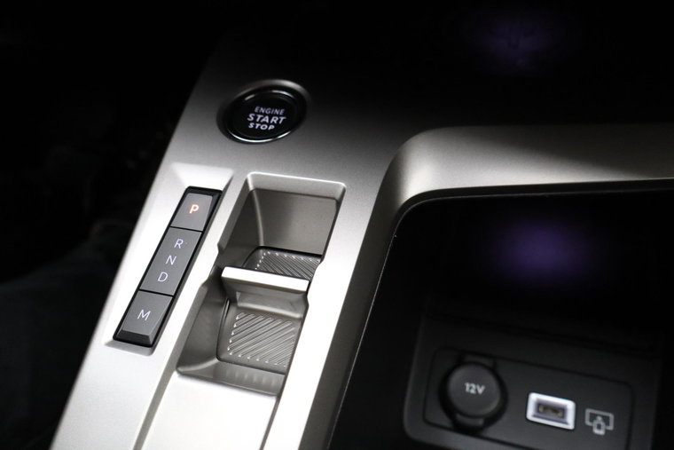 Vehicle Image 26