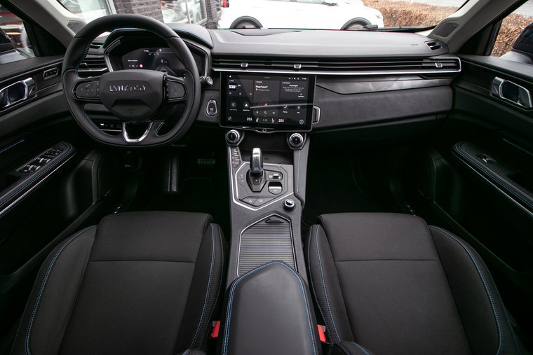 Vehicle Image 16